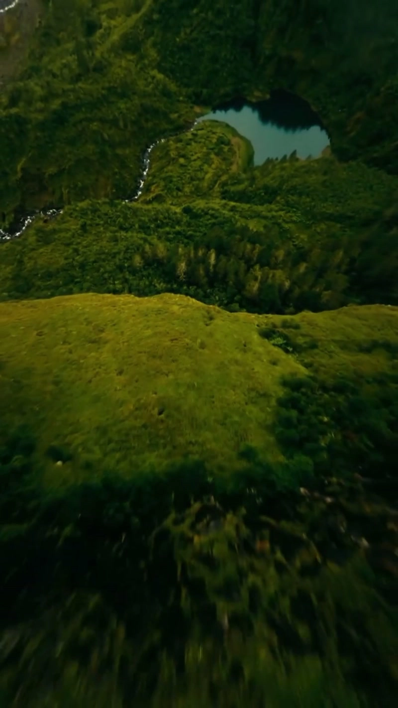 Thrilling panoramic view around the valley